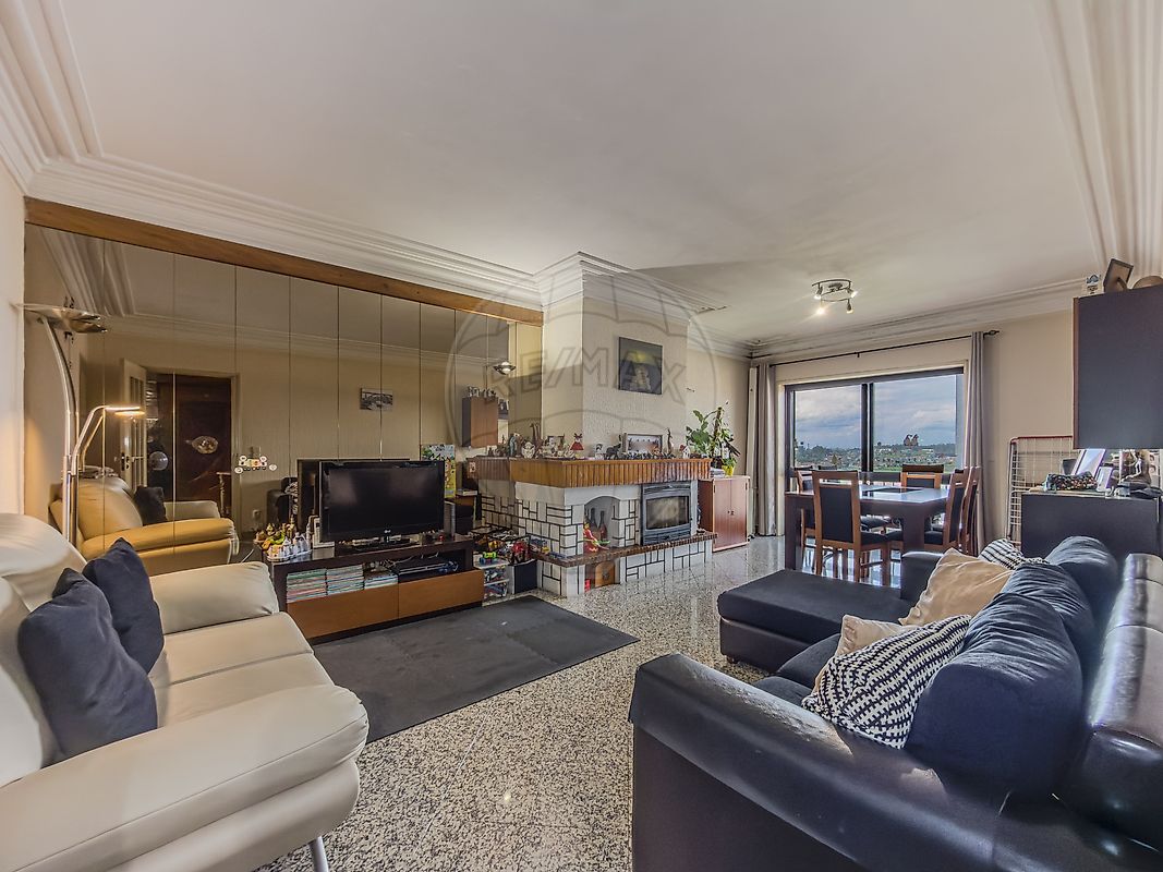 Apartamento T3 à venda em Valongo