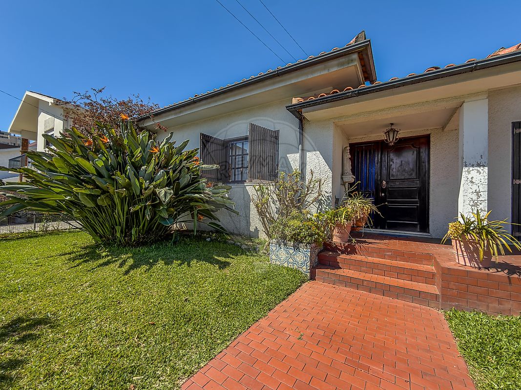 Moradia T4 à venda em Santa Maria da Feira