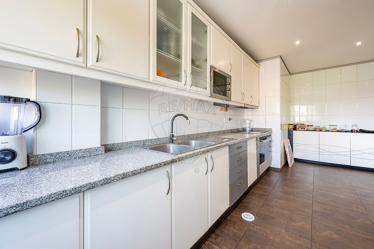 Apartamento T2 à venda em Maia