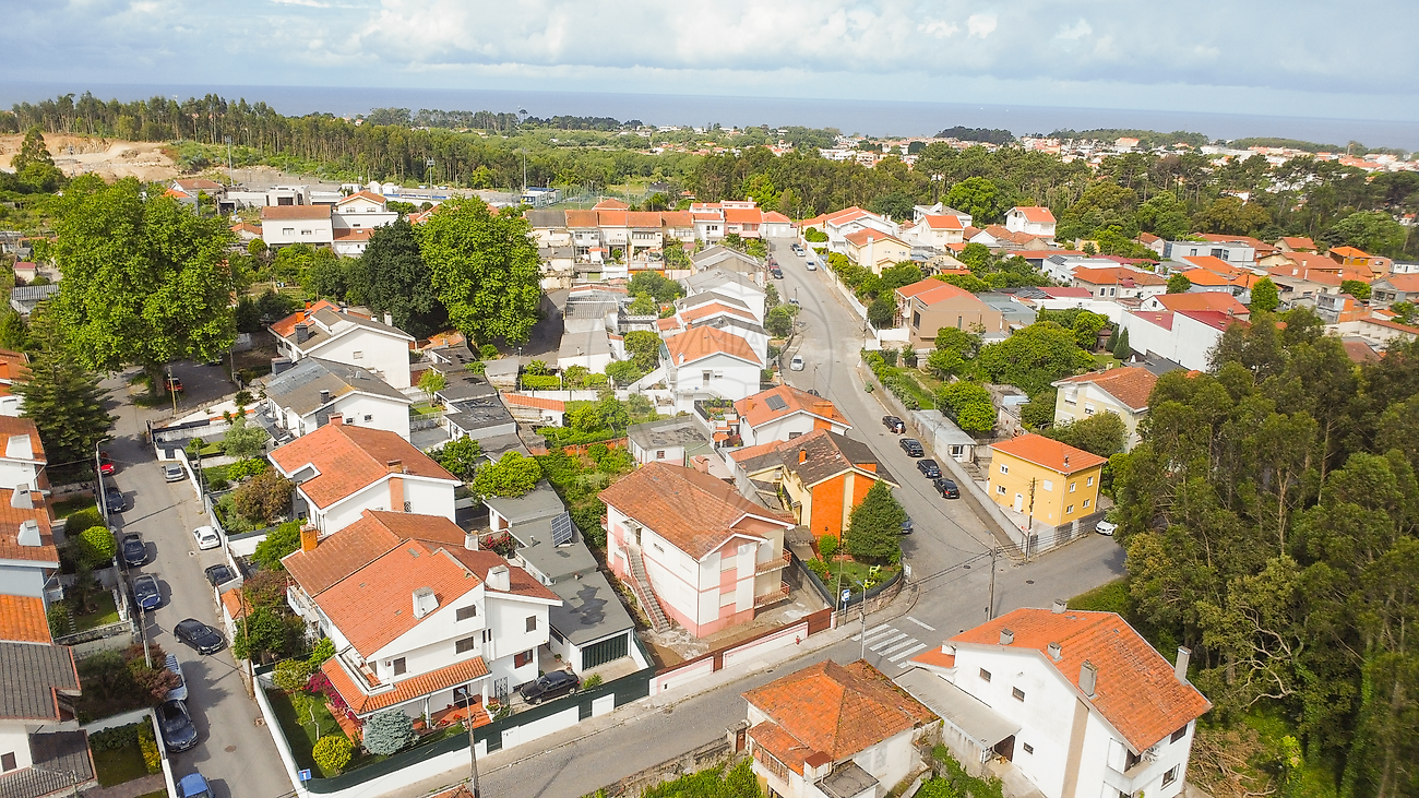 Moradia T6 à venda em Vila Nova de Gaia