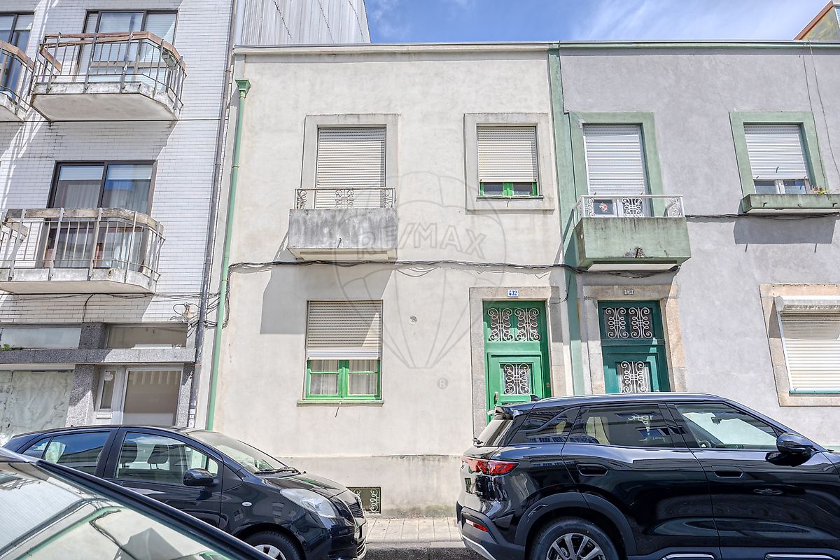 Moradia T4 à venda em Porto