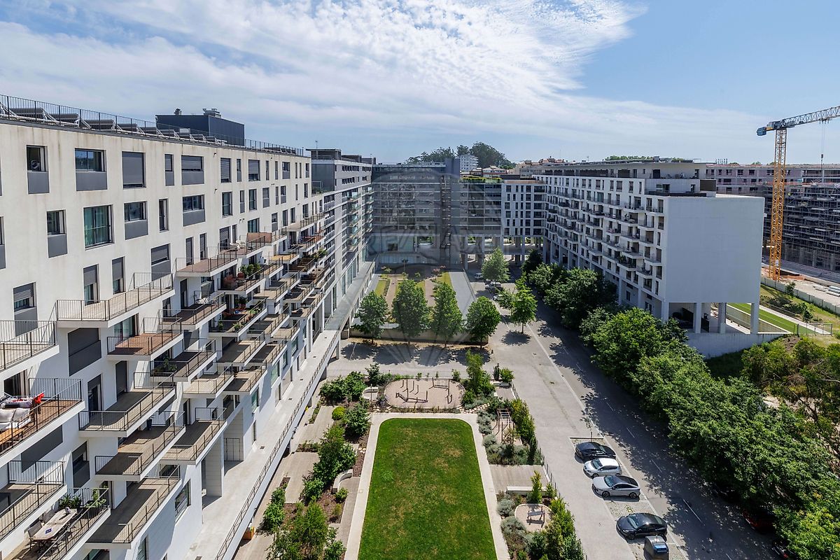 Apartamento T2 à venda em Porto