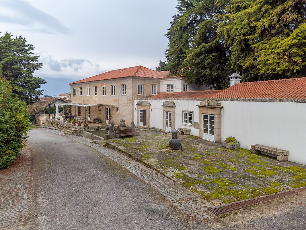 Moradia T5 para arrendar em Vila Real