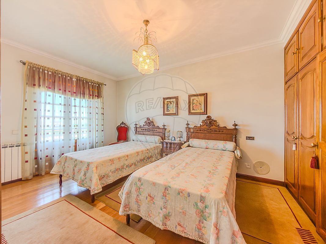 9db0602a-78a7-4286-be8c-3c2e1b48d8bb.jpg - miniatura 5