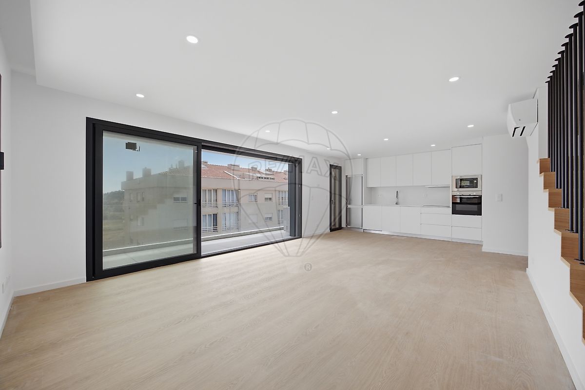 Apartamento T3 à venda em Vila Nova de Gaia