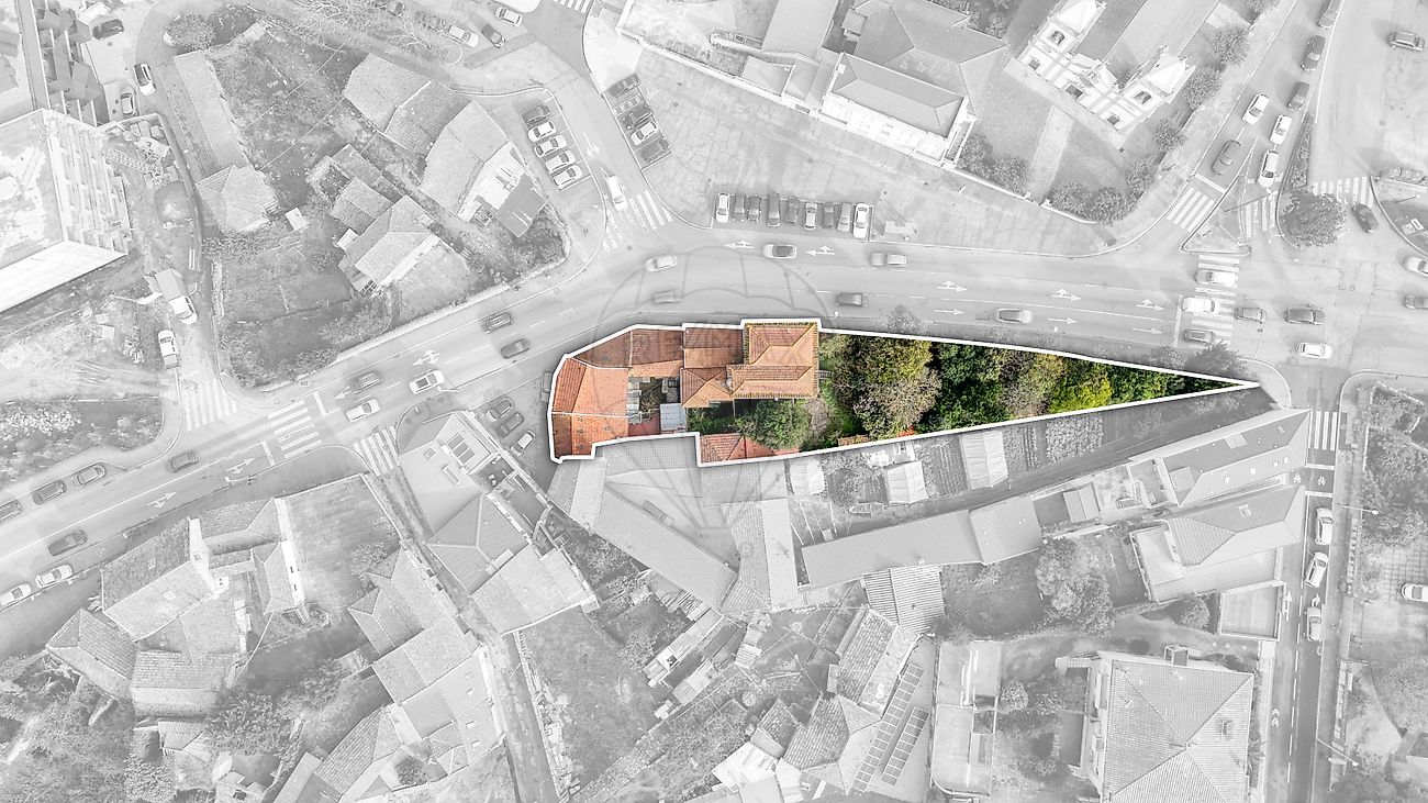 Apartamento T13 à venda em Porto