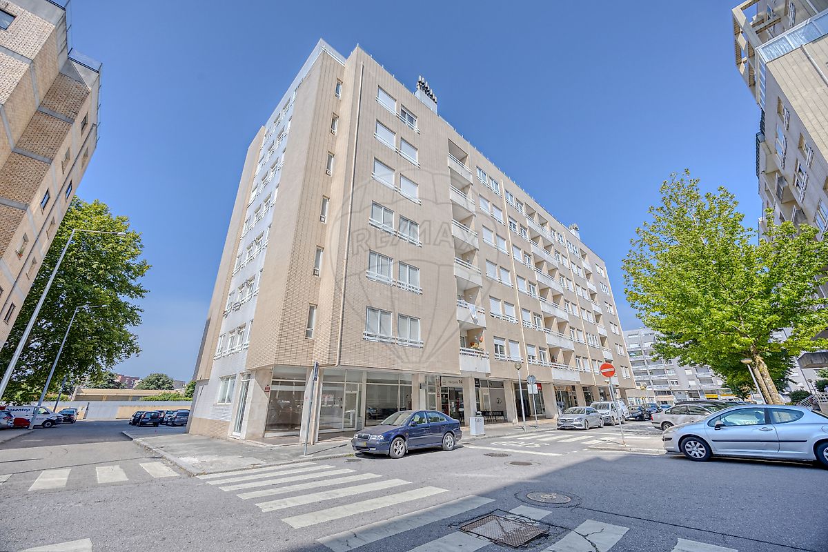 Apartamento T3 à venda em Maia
