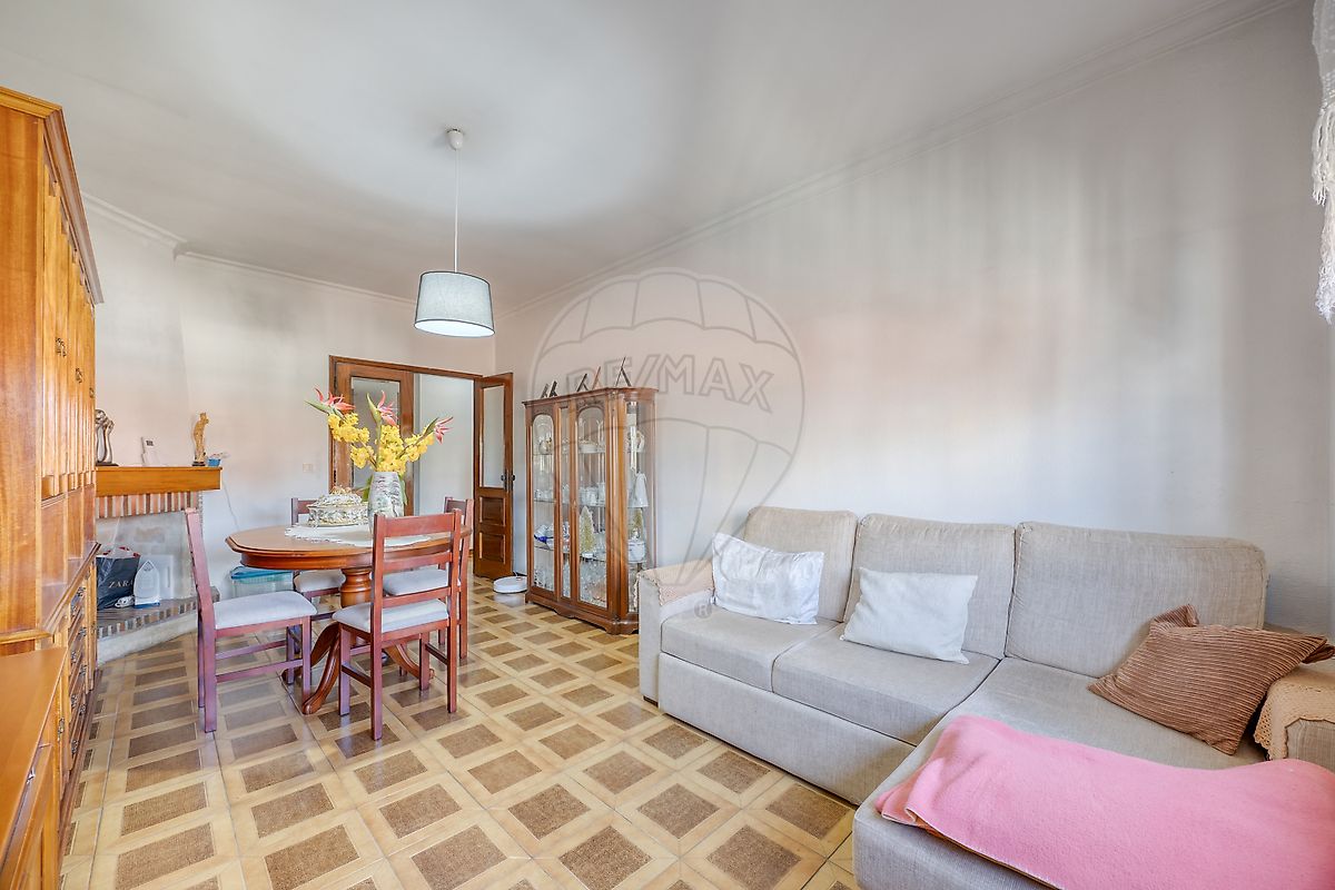 a82f7839-2b10-49c1-bd80-cabe7504a755.jpg - miniatura 5