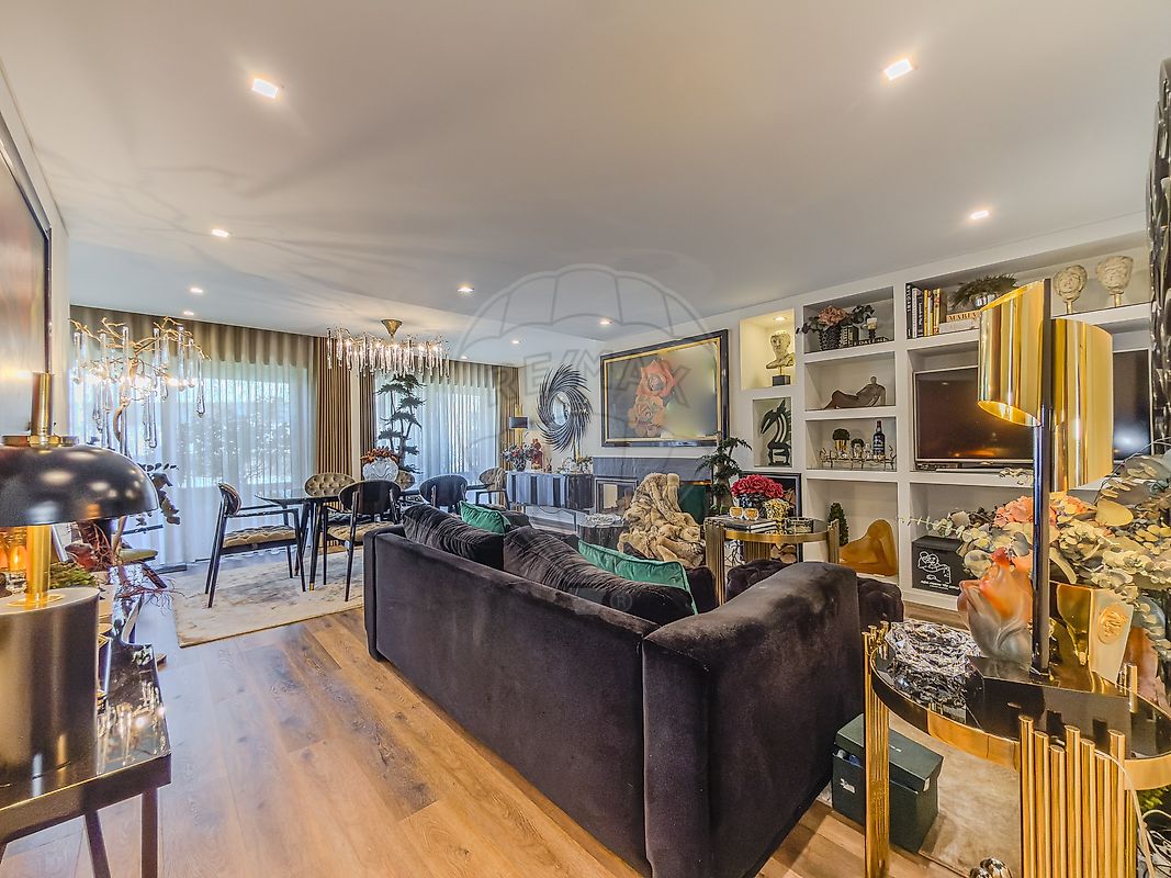Apartamento T3 à venda em Vila Nova de Gaia