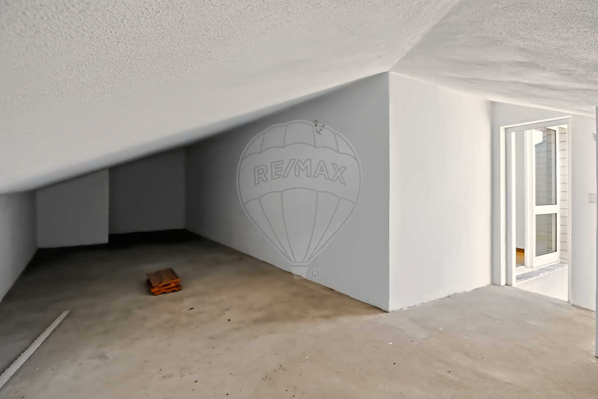 0f71e327-bd93-48dc-aa4a-ee1a97516e38.jpg - miniatura 5