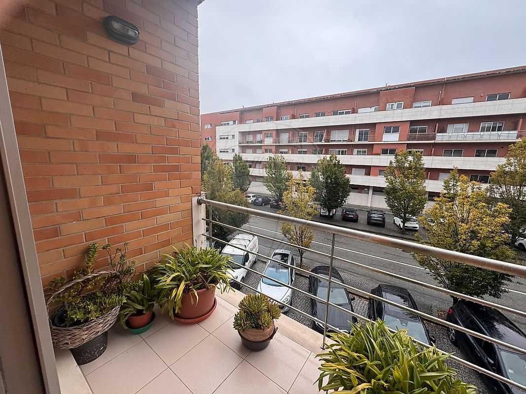 Apartamento T2 à venda em Maia