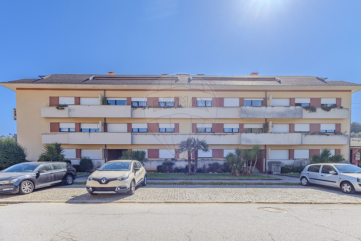 Apartamento T2 à venda em Santa Maria da Feira
