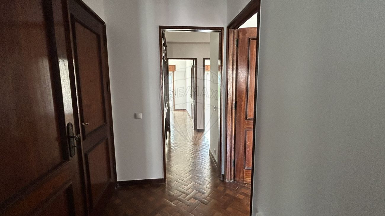 listing 125501009-499 picture-0