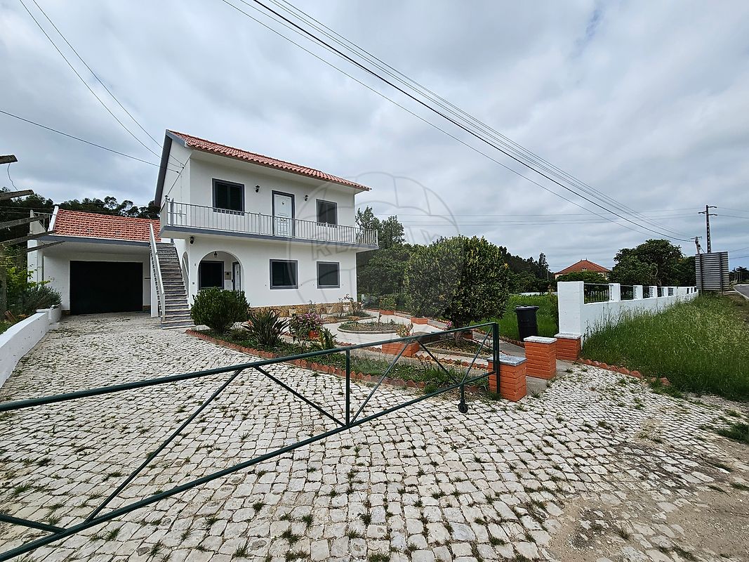 Moradia T5 para venda