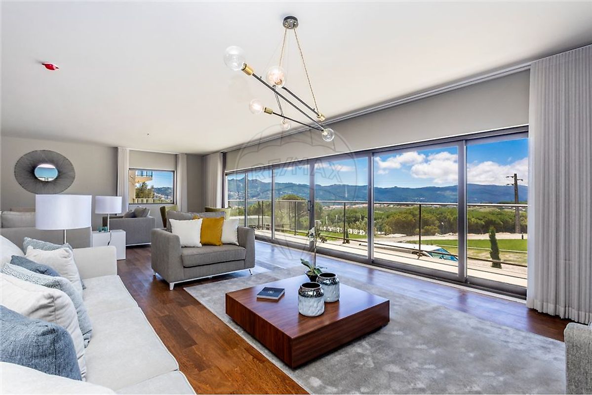 Apartamento T3 à venda em Sintra