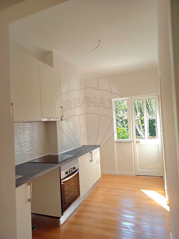 Apartamento à venda em Loures