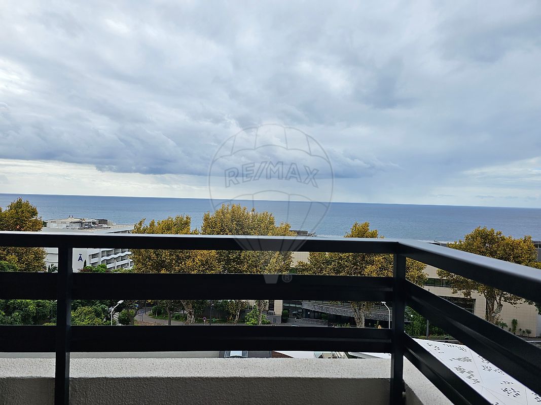 Apartamento T3 à venda em Funchal