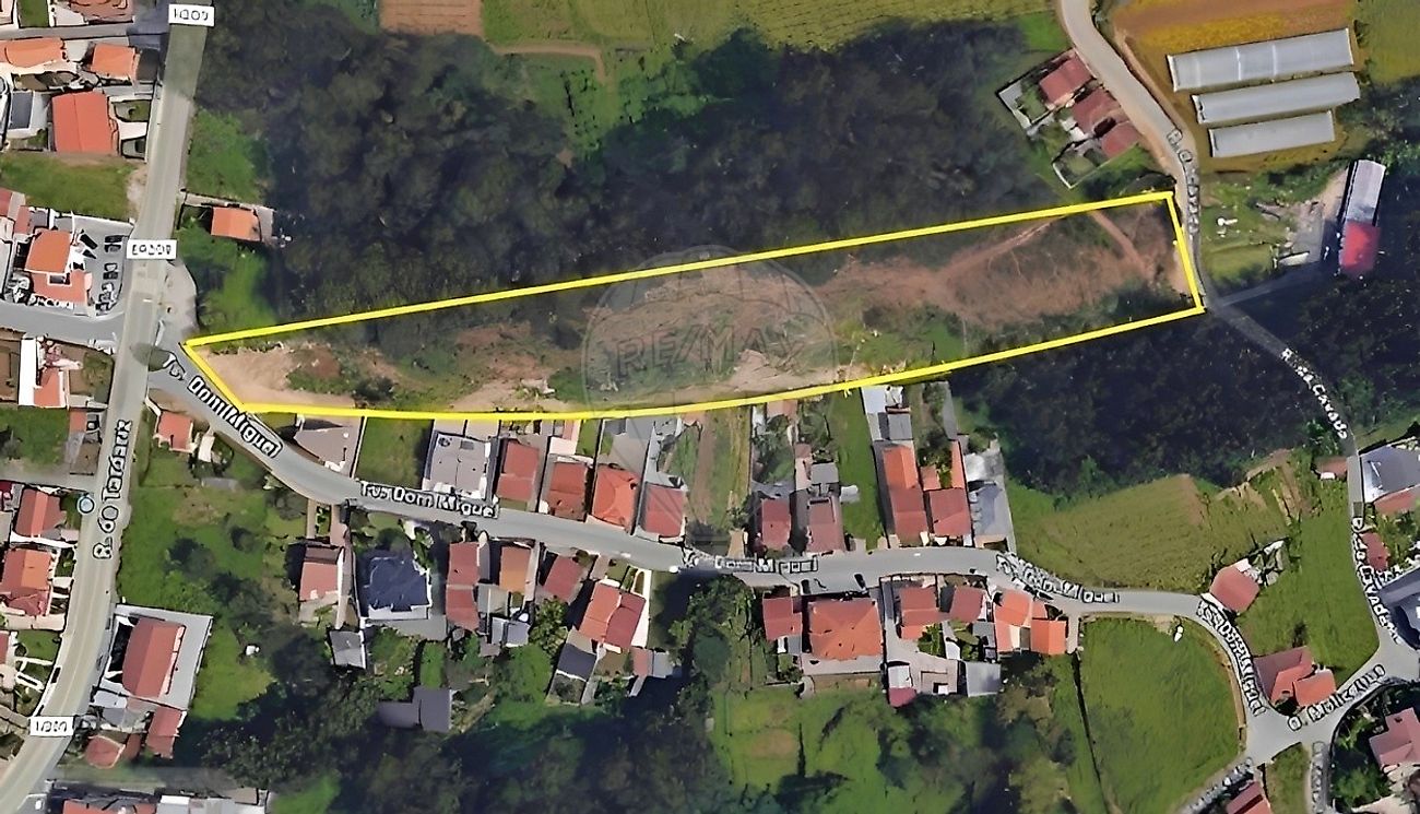 Terreno à venda em Gondomar