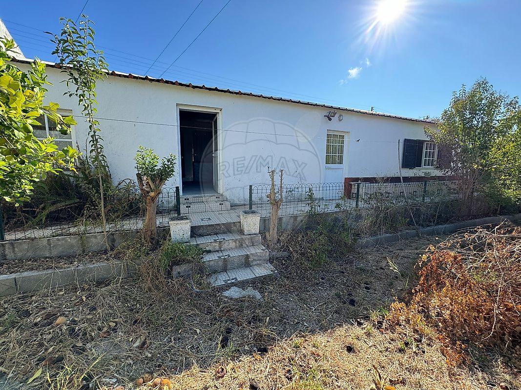 Moradia T0 à venda em Romeira