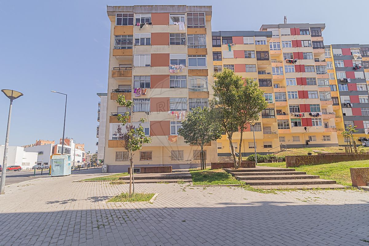 listing 125541040-105 picture-0