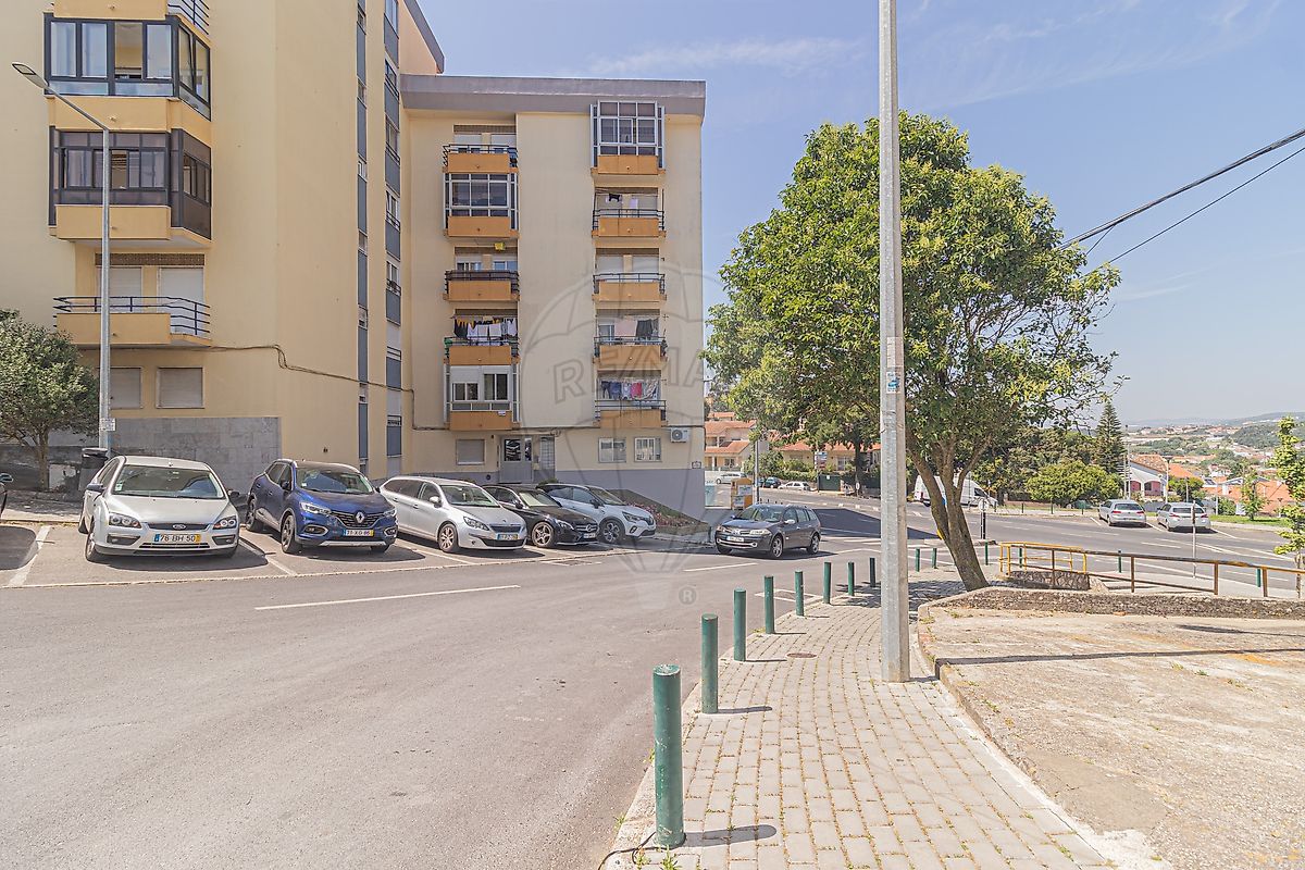 listing 125541040-105 picture-0