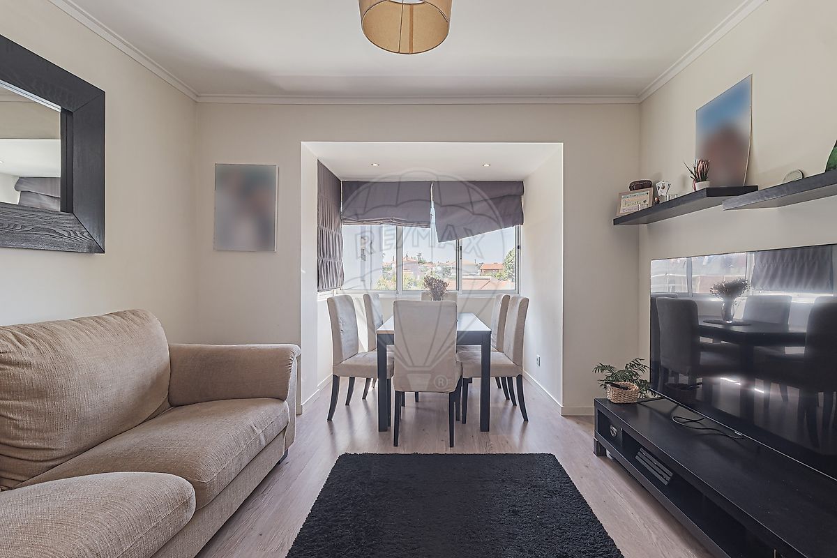 listing 125541040-105 picture-0