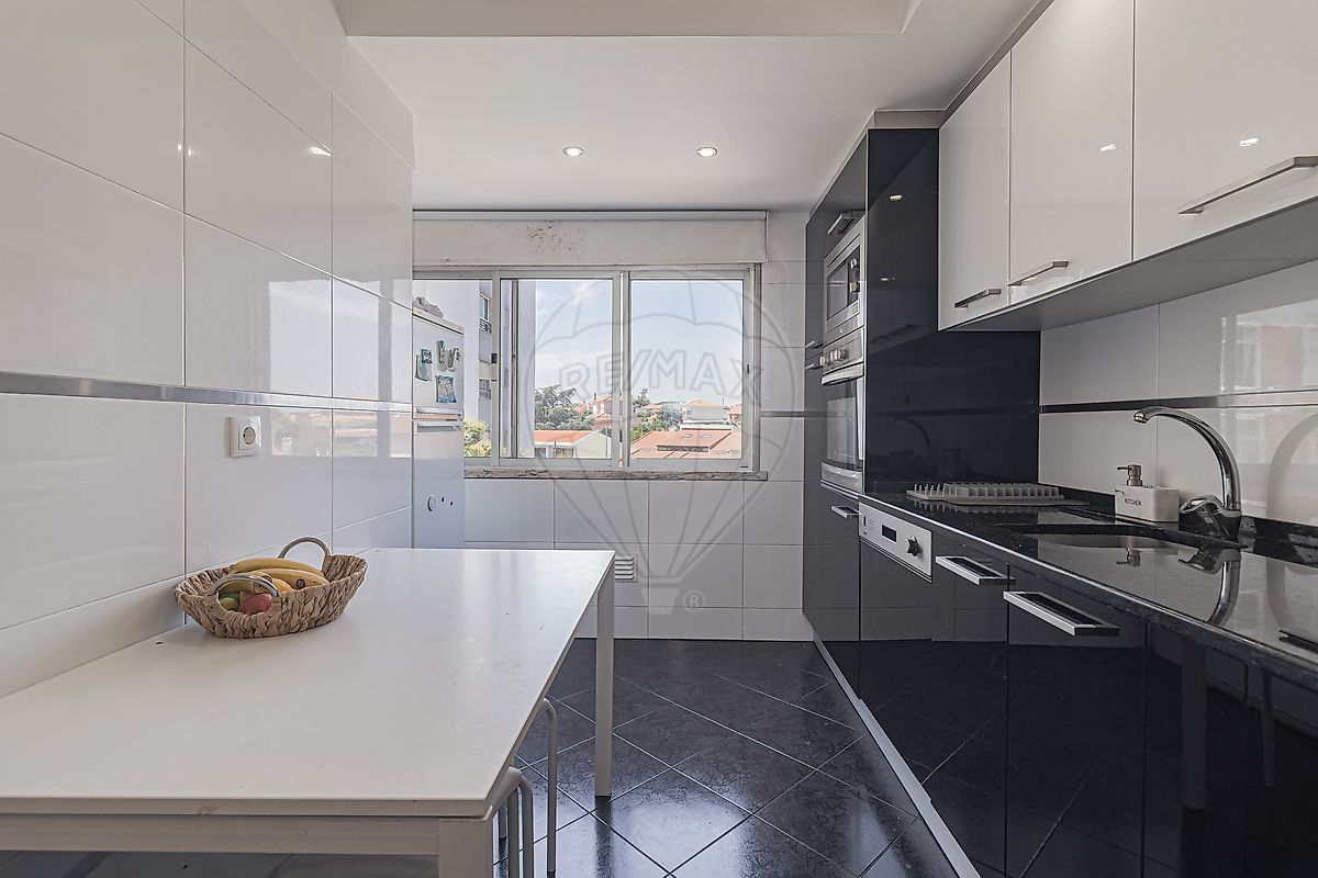 listing 125541040-105 picture-0