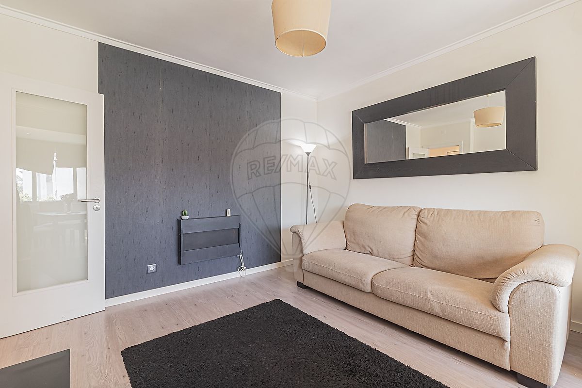 listing 125541040-105 picture-0