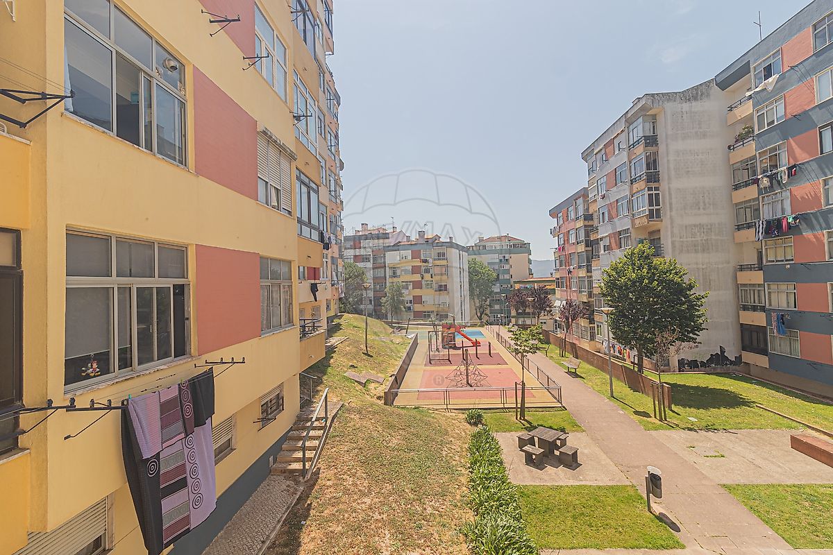 listing 125541040-105 picture-0