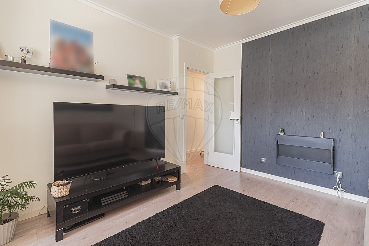 listing 125541040-105 picture-0