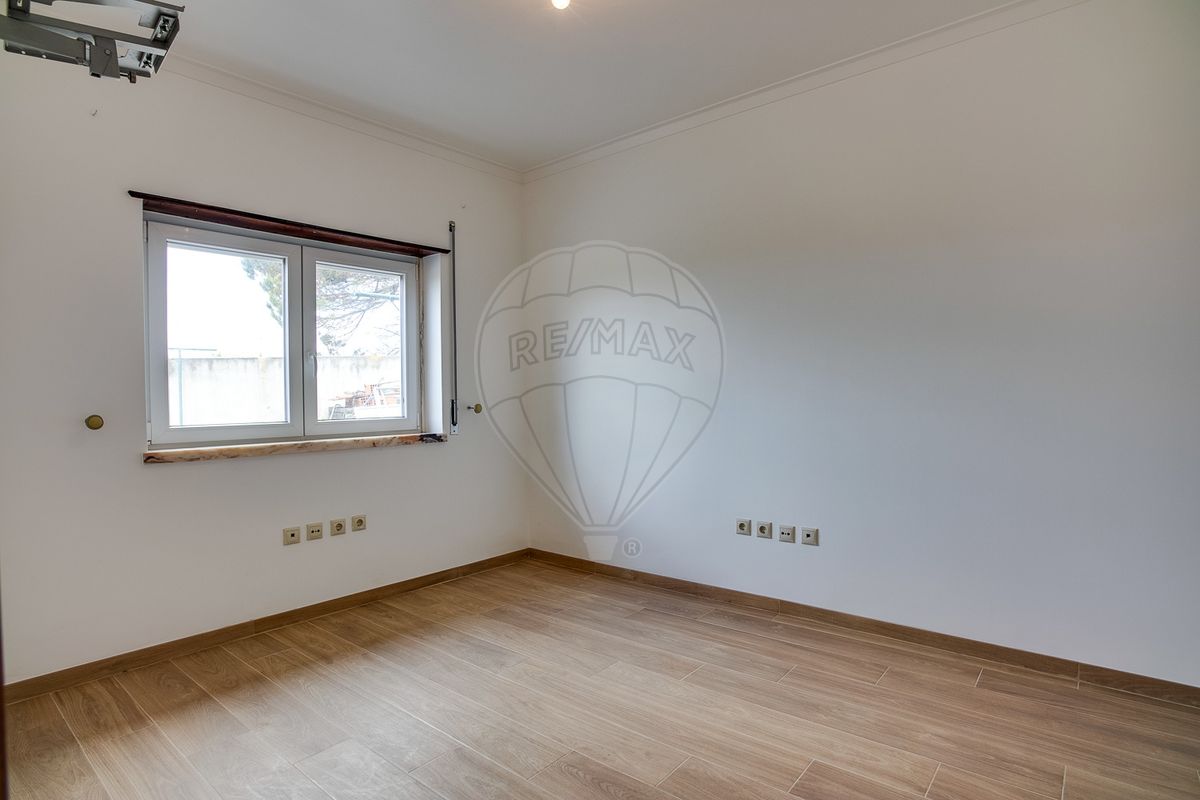 listing 125541047-43 picture-0