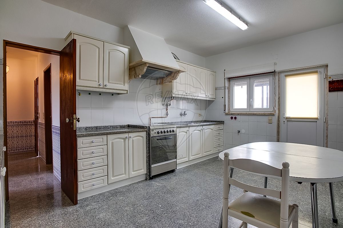 listing 125541047-43 picture-0