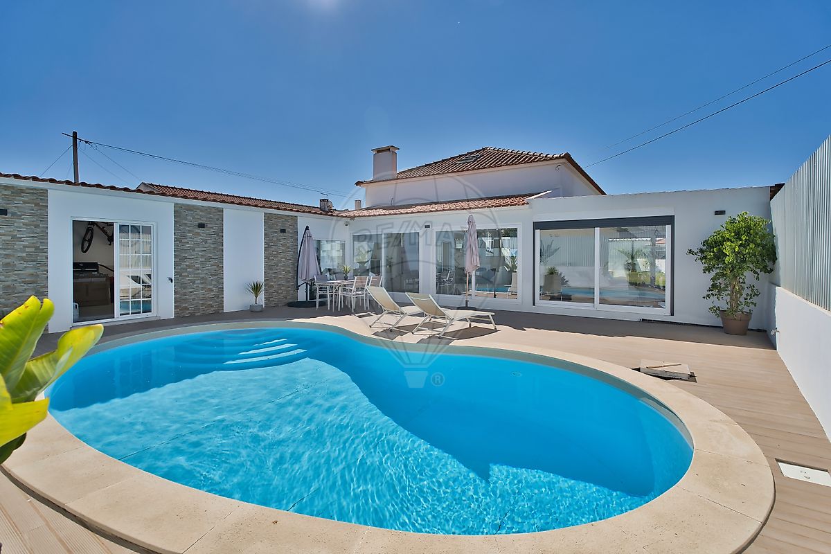 Moradia T4 para venda