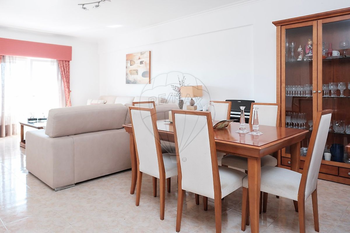 Apartamento T2 à venda em Sintra