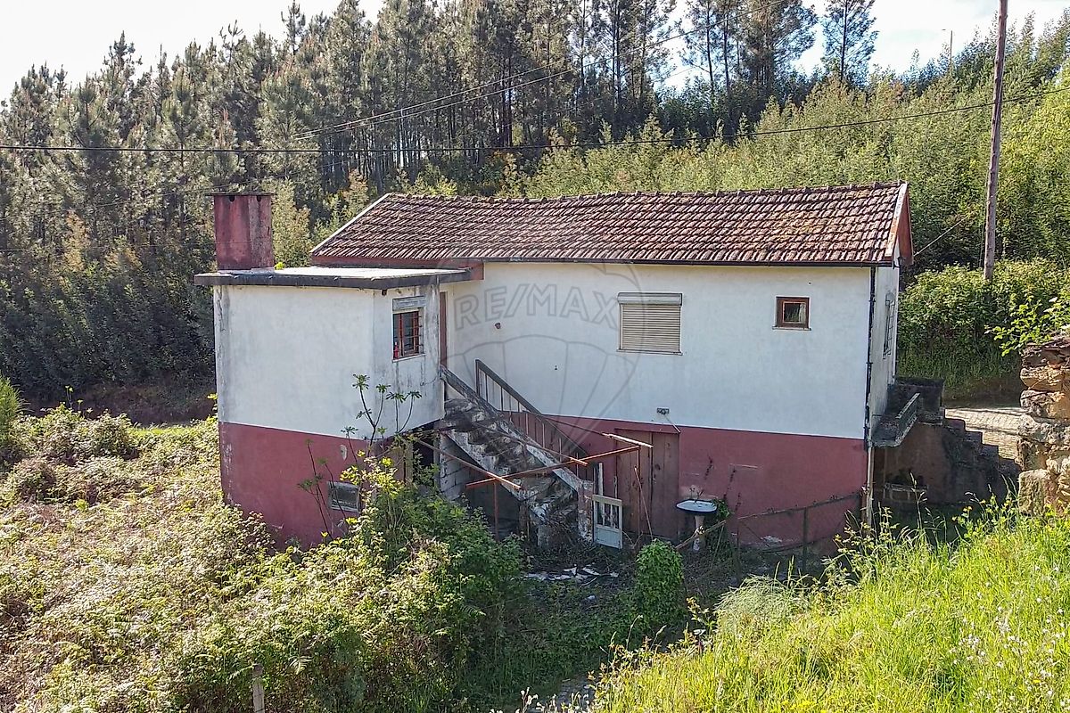 Moradia T3 à venda em Celorico de Basto
