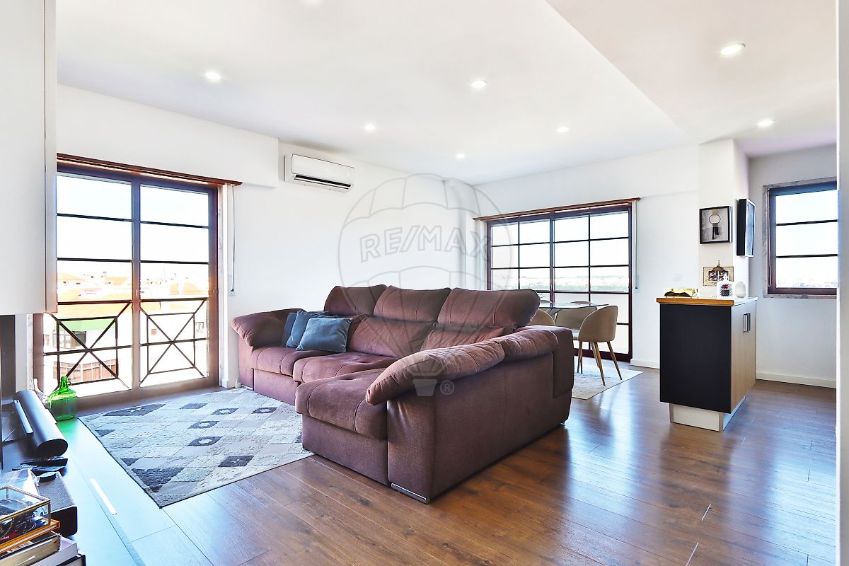 Apartamento T2 à venda em Odivelas