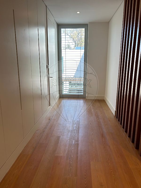 listing 125571052-163 picture-0