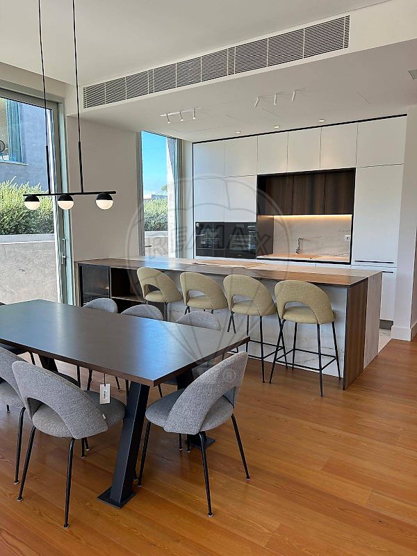 listing 125571052-163 picture-0