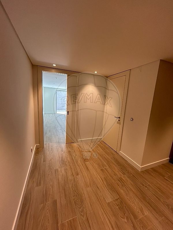 listing 125571052-163 picture-0
