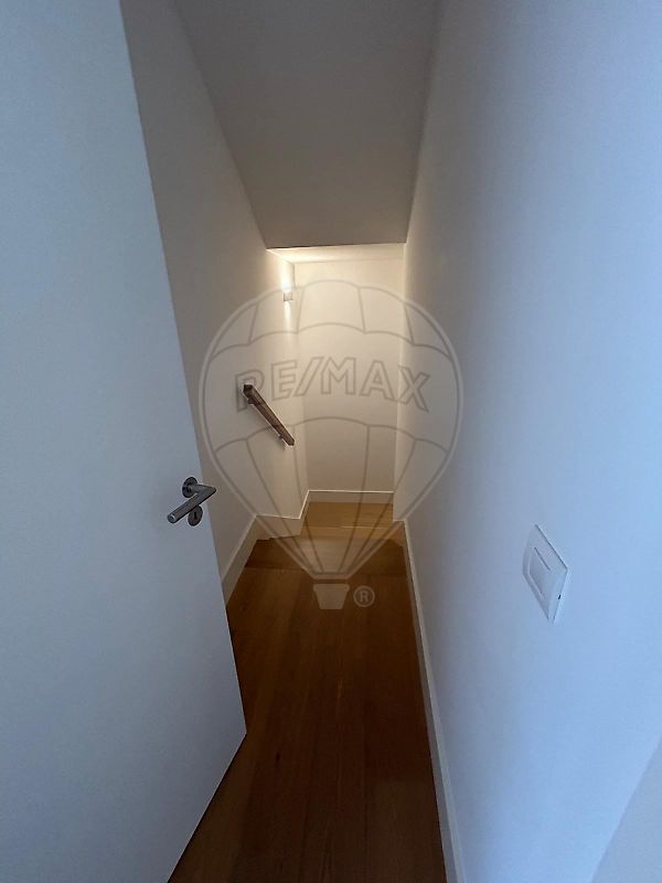listing 125571052-163 picture-0
