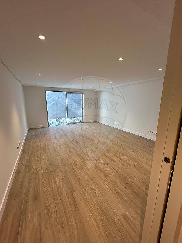 listing 125571052-163 picture-0