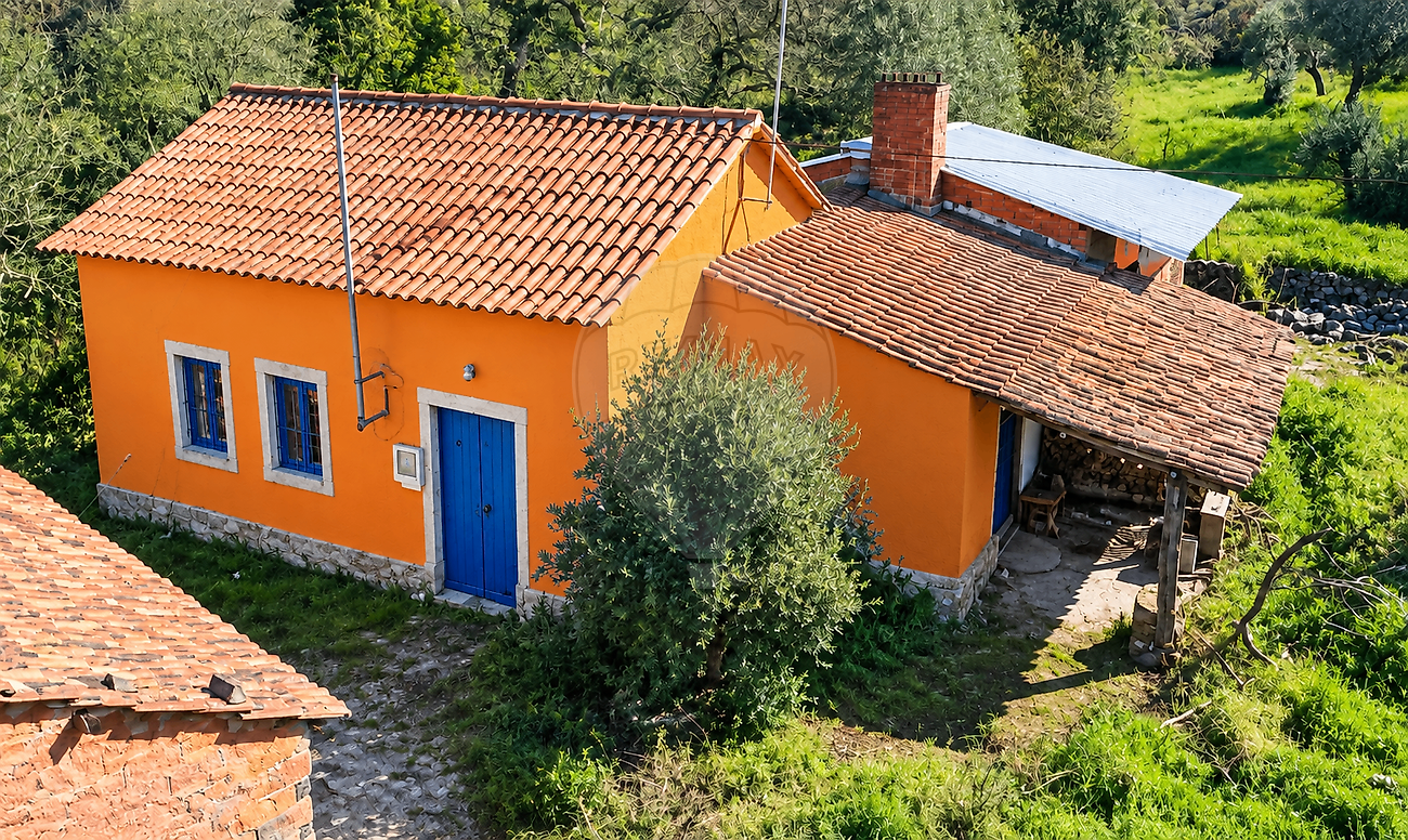 Moradia T2 - Almoster, Alvaiázere, Leiria