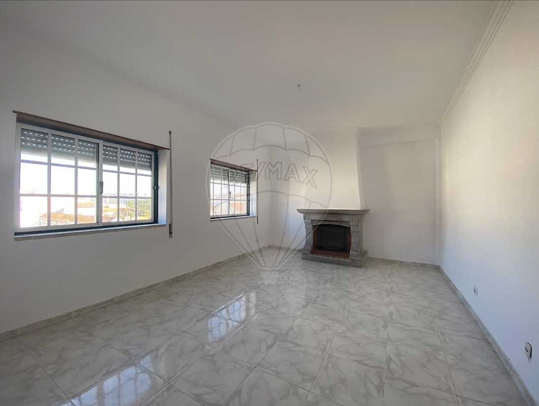 Apartamento T3 à venda em Palmela
