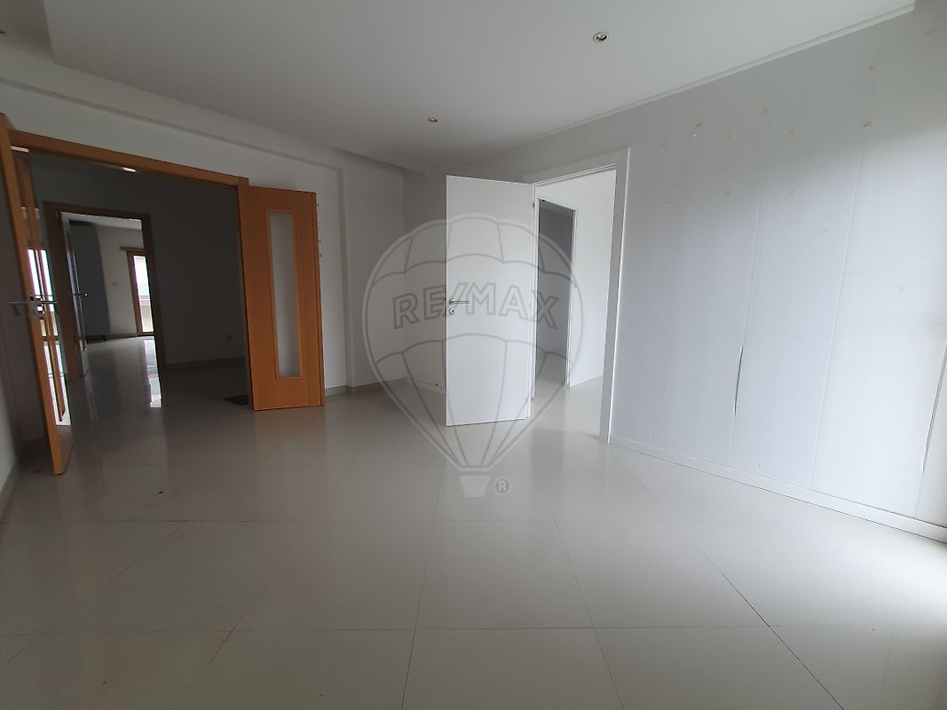 Apartamento T4 à venda em Pinhal Novo, Palmela — foto 2