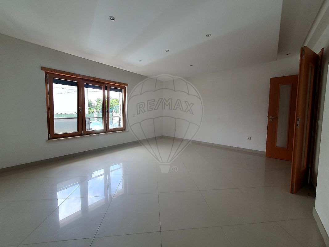 Apartamento T4 à venda em Pinhal Novo, Palmela — foto 2