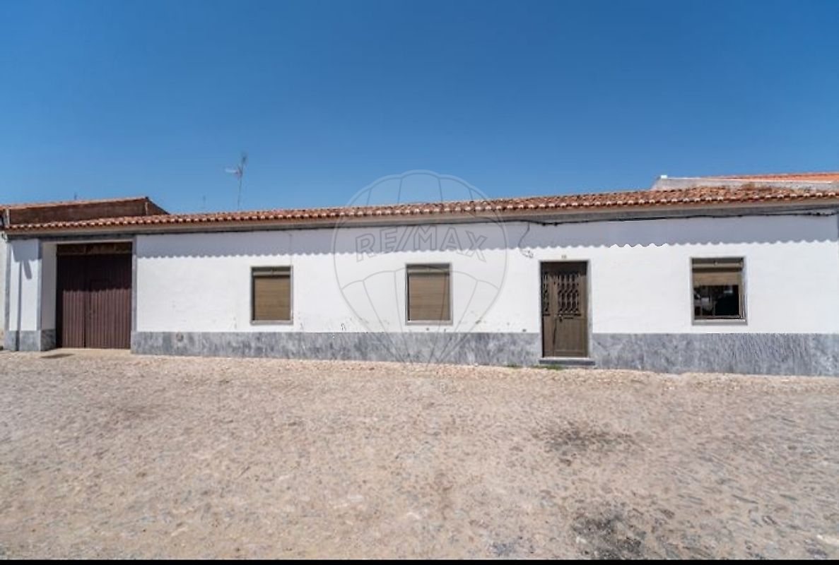 Apartamento T3 à venda em Moura