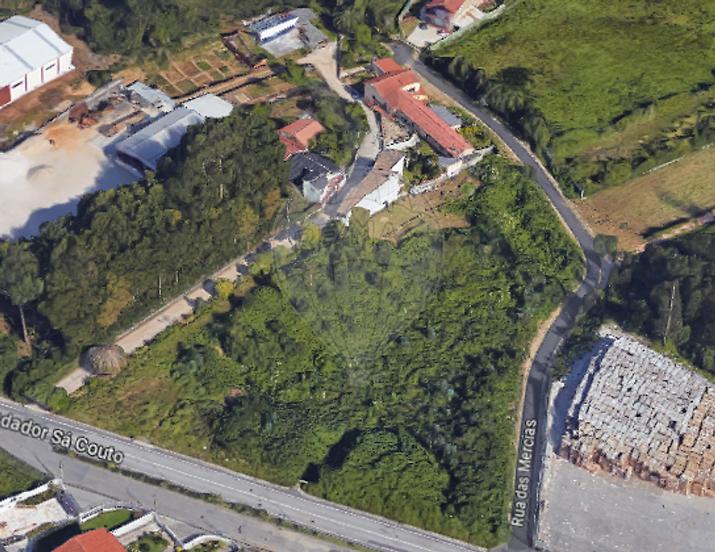 Land for sale in Santa Maria da Feira, Portugal — €105,000