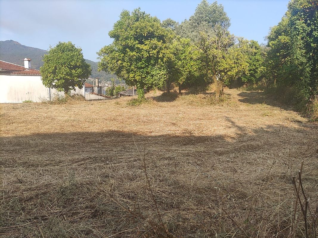 Terreno à venda em Terras de Bouro