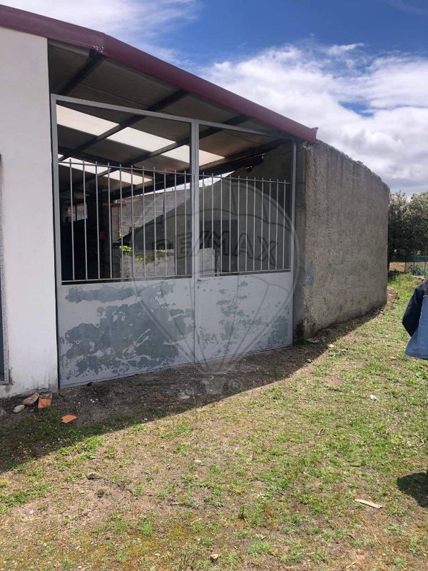 Outros - Habitação T0 para venda