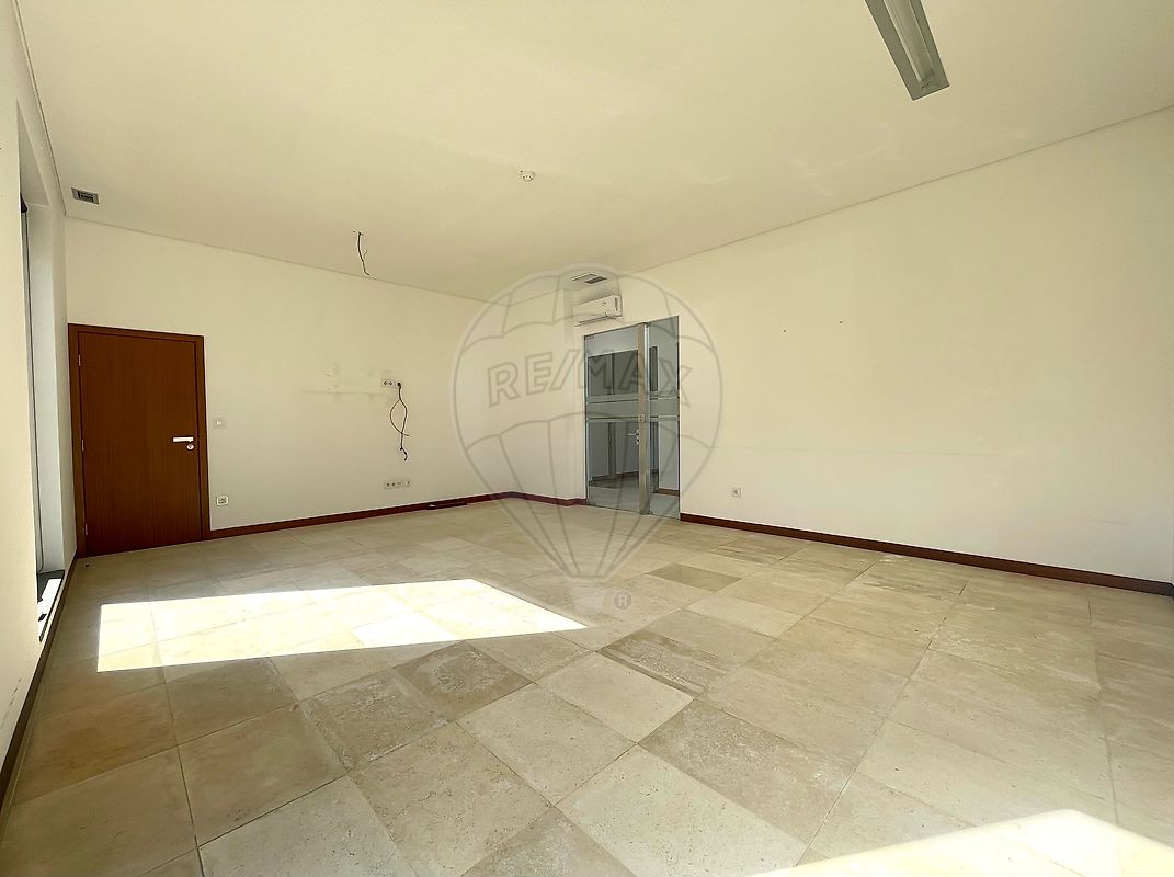 listing 125601153-49 picture-0